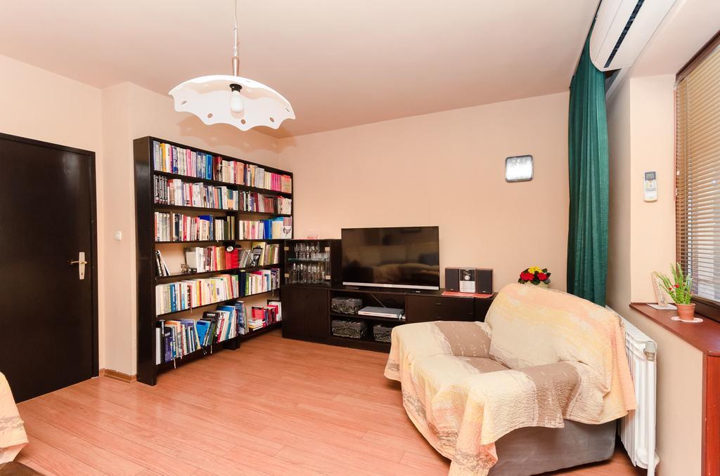 Apartment Bozena Punat Exterior photo