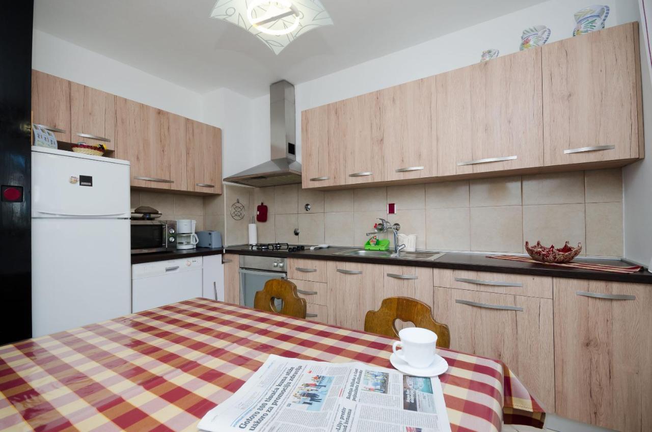 Apartment Bozena Punat Exterior photo